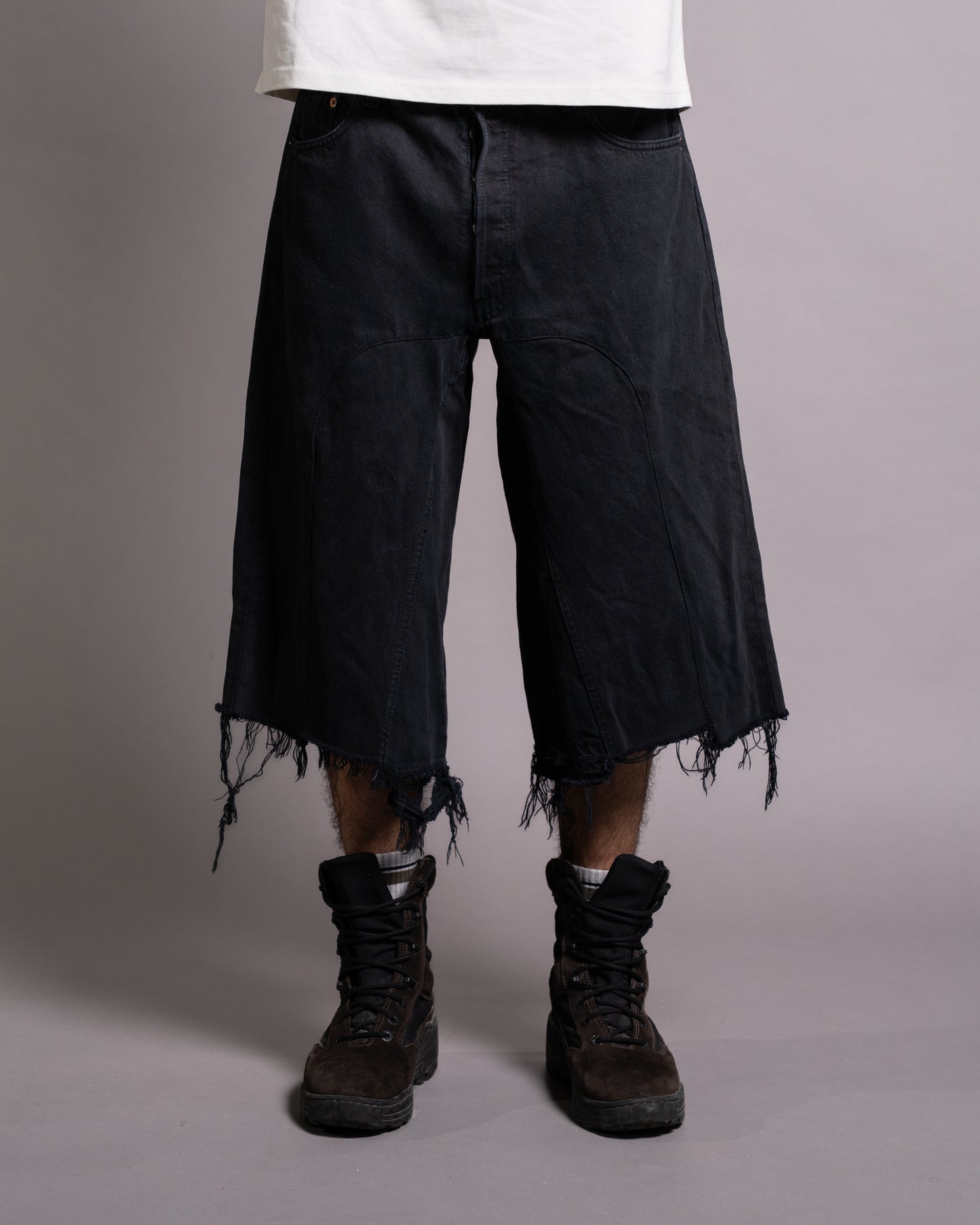 ARCHED WIDE JORTS 22 (W32)