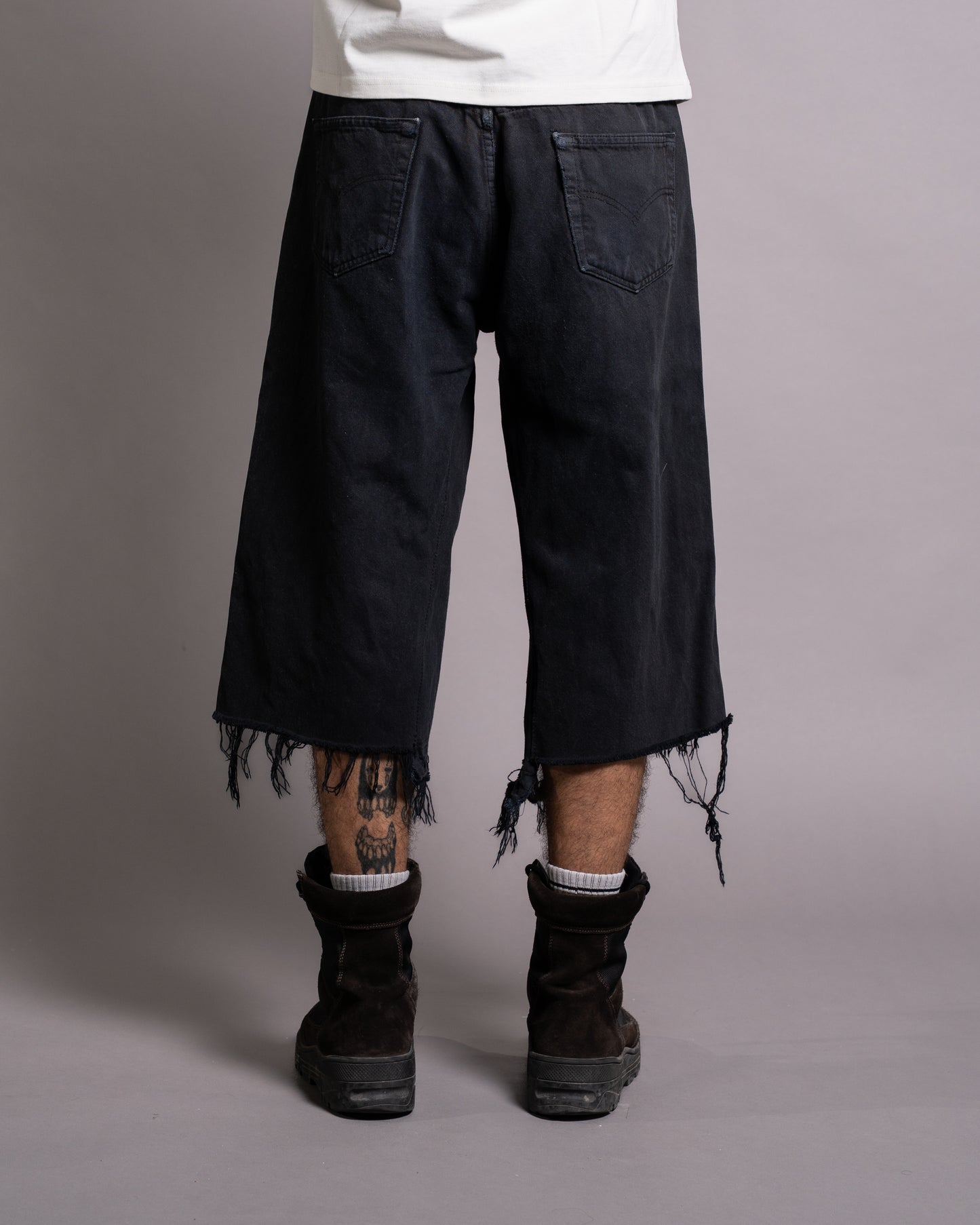 ARCHED WIDE JORTS 22 (W32)